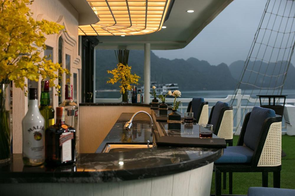 מלון הלונג Lapinta Luxury Cruises מראה חיצוני תמונה